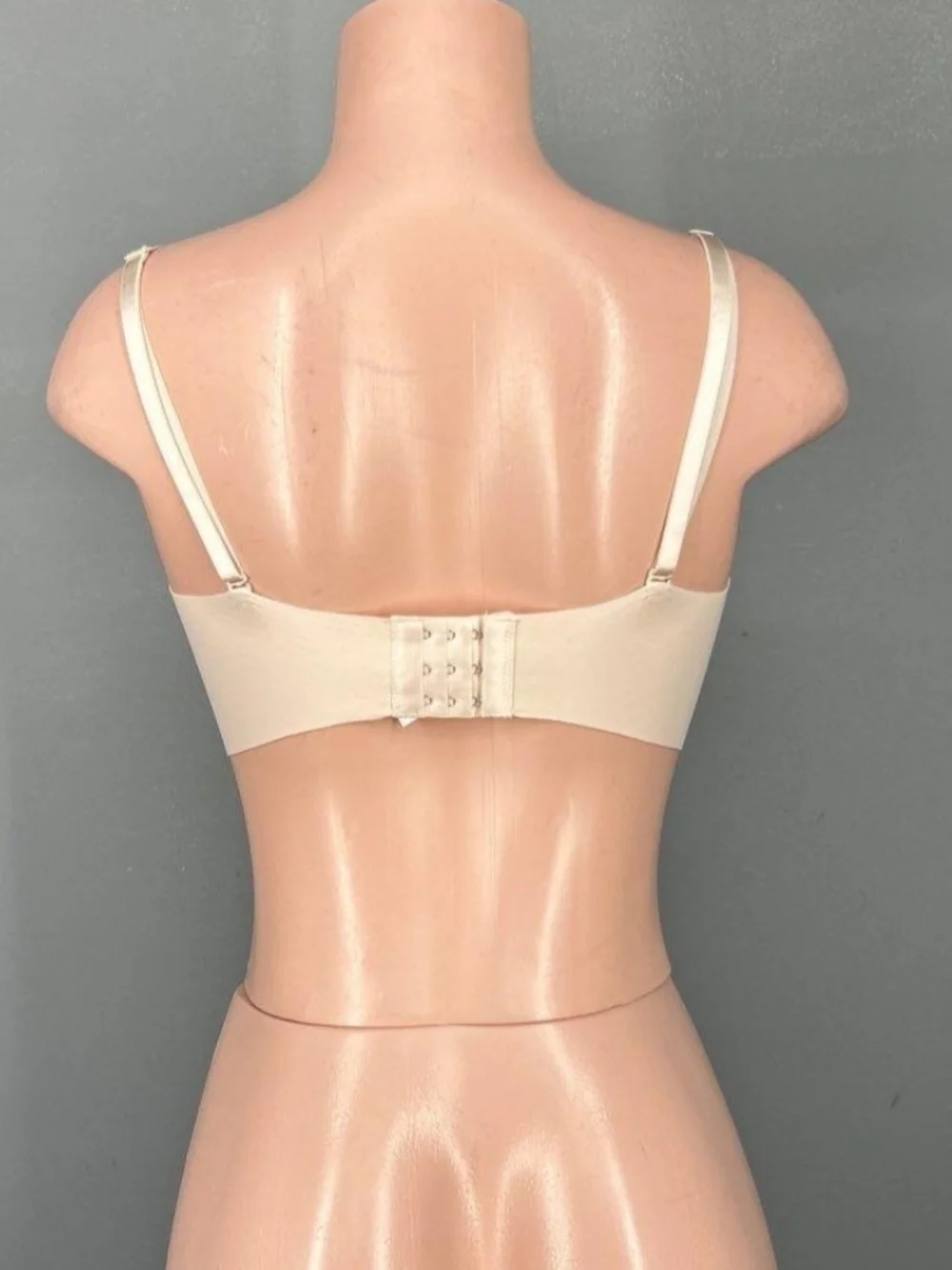 SOPHIE B Cream Convertible Strapless Bra with Removable Straps Size 36 C. - Picture 2 of 9
